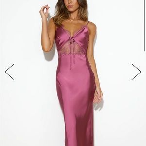 HELLO MOLLY - YOUR STYLE MIDI DRESS PLUM